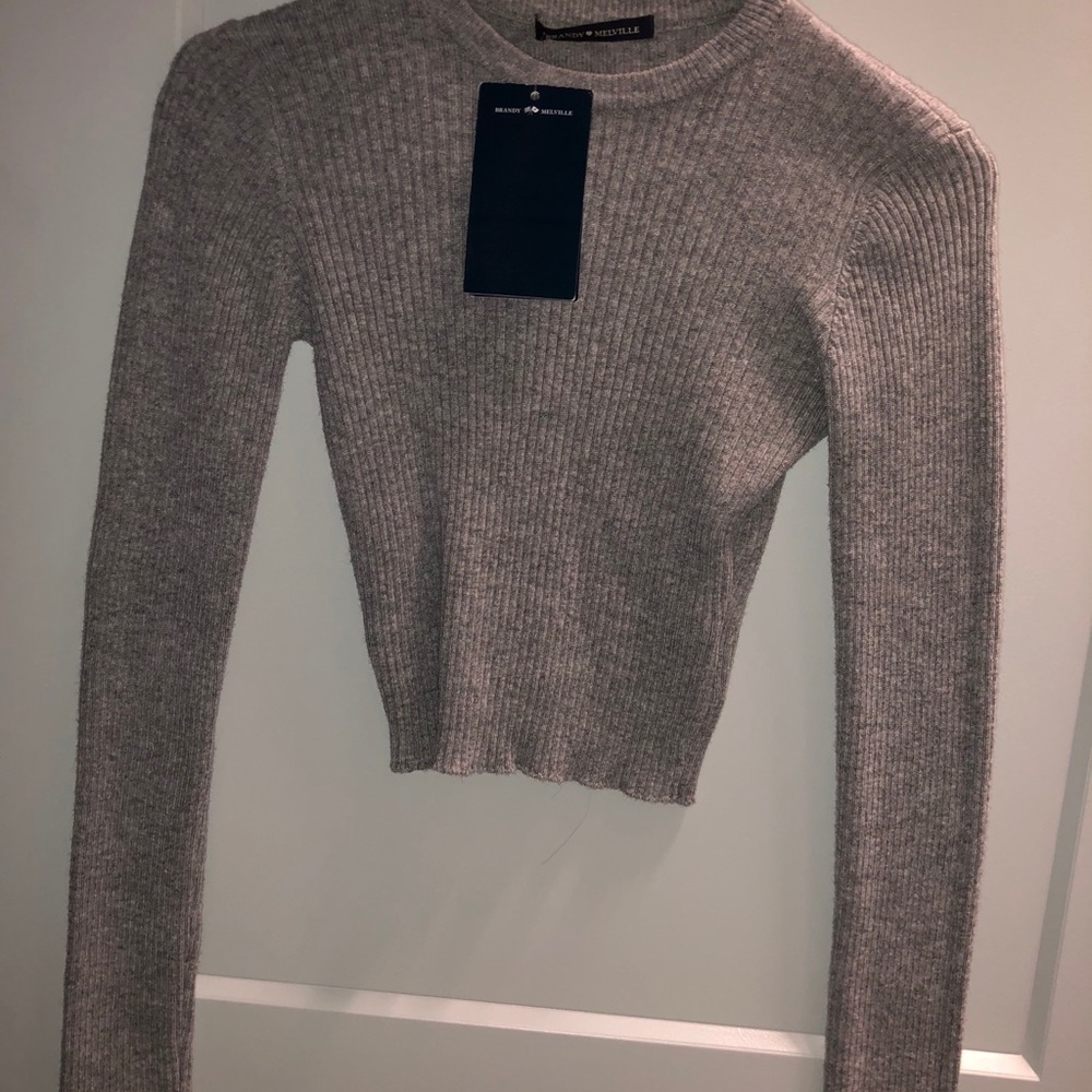 NEW BRANDY MELVILLE TOP